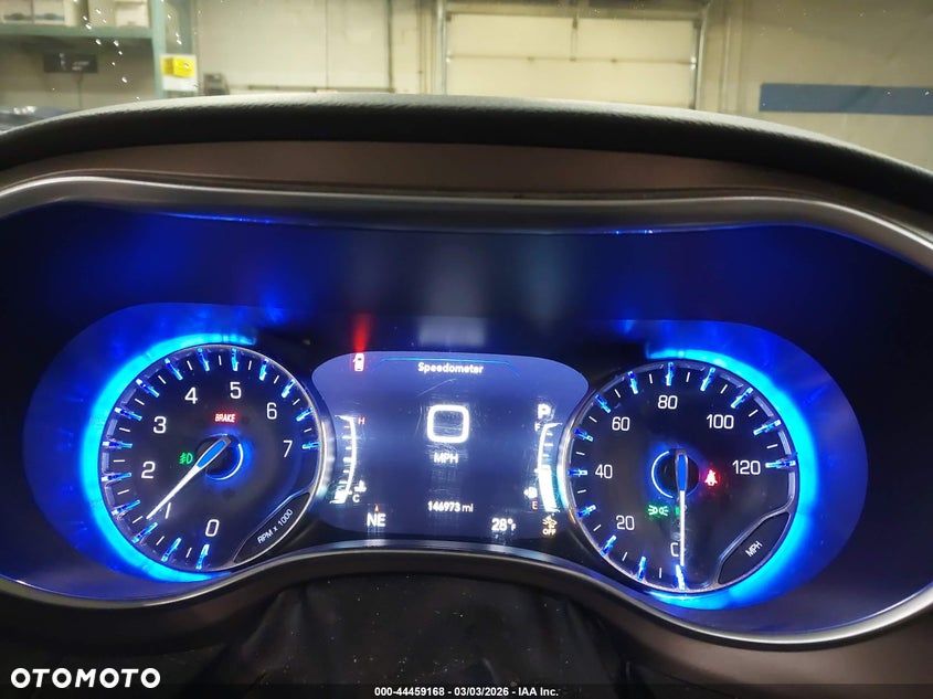 Chrysler Pacifica - 40
