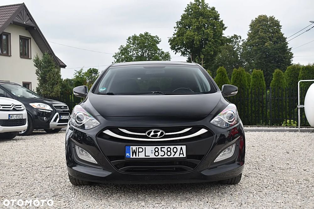 Hyundai i30 1.6 CRDI Trend - 3