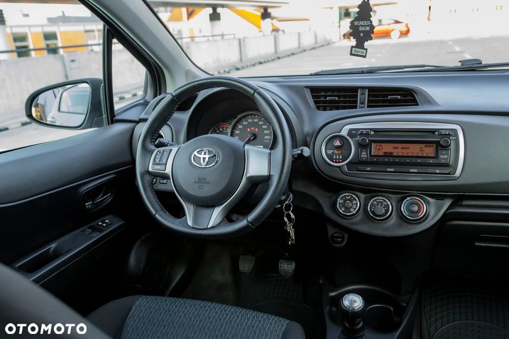 Toyota Yaris 1.0 Luna - 13