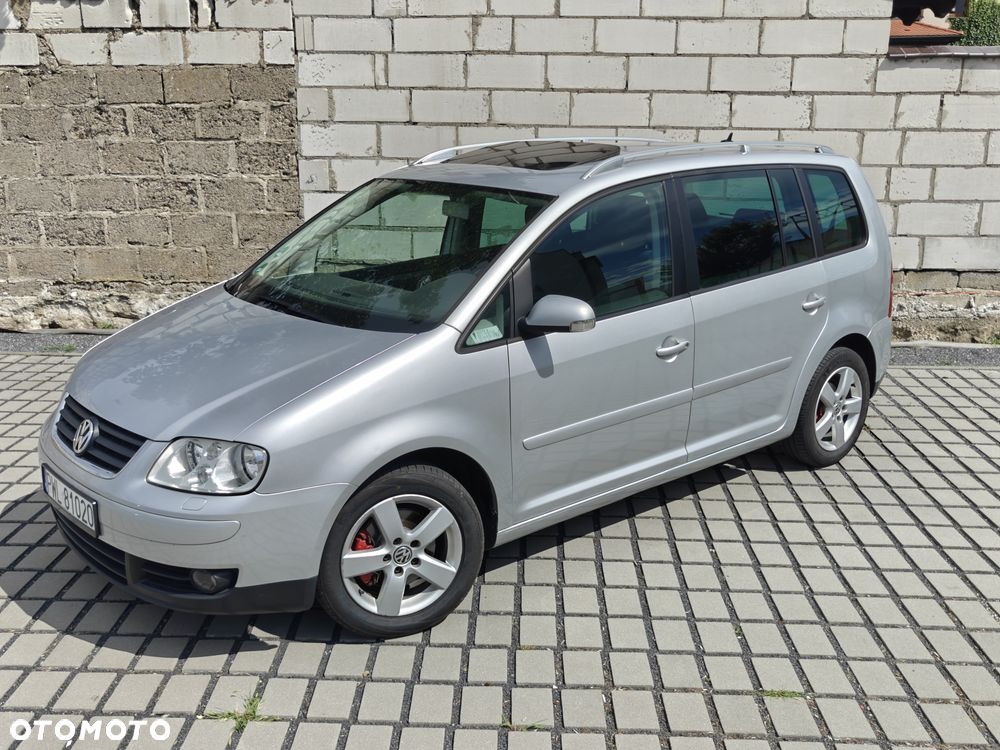 Volkswagen Touran - 18