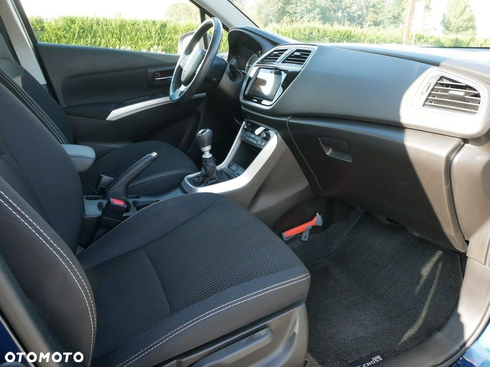 Suzuki SX4 S-Cross 1.4 Boosterjet Hybrid Comfort - 23