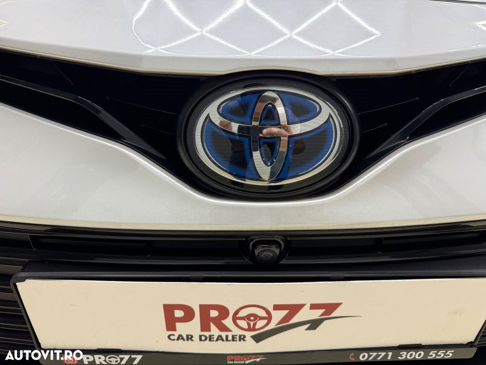 Toyota Camry 2.5 HEV Executive - 8