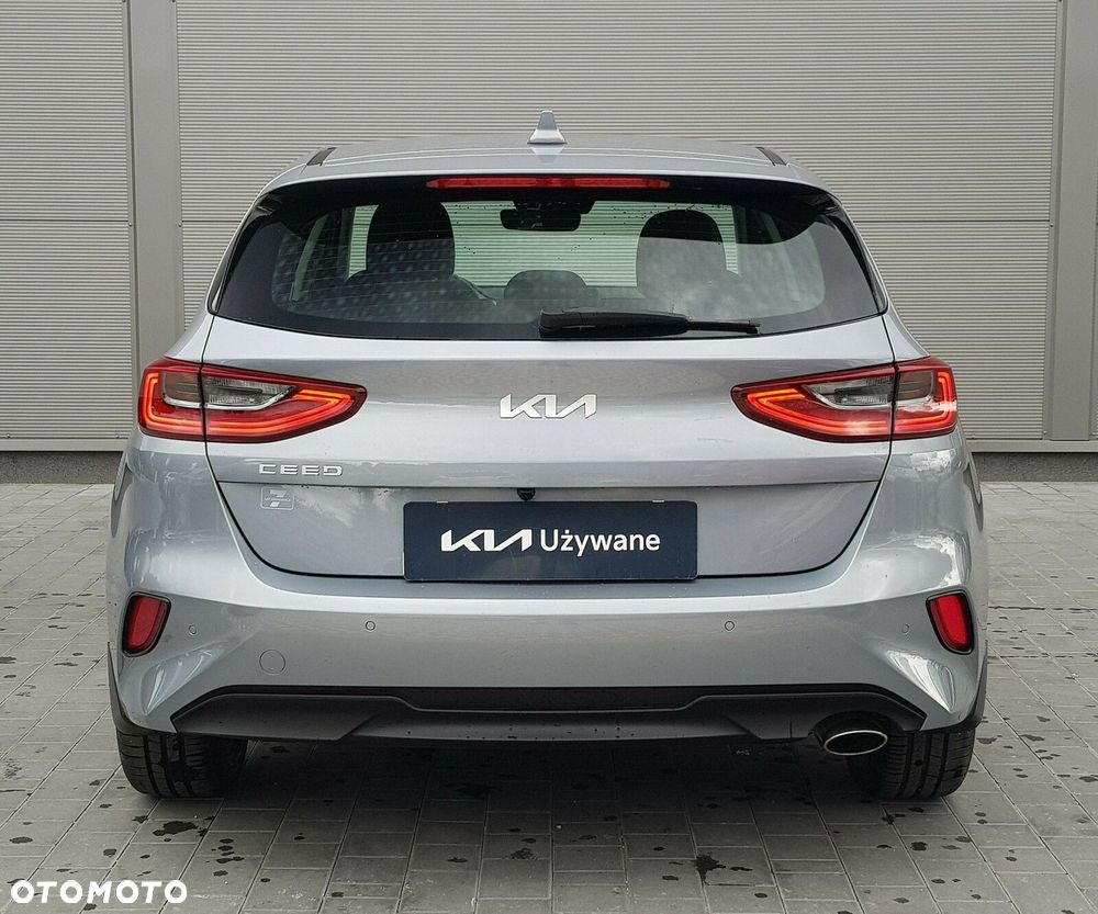 Kia Ceed 1.5 T-GDI M DCT - 11