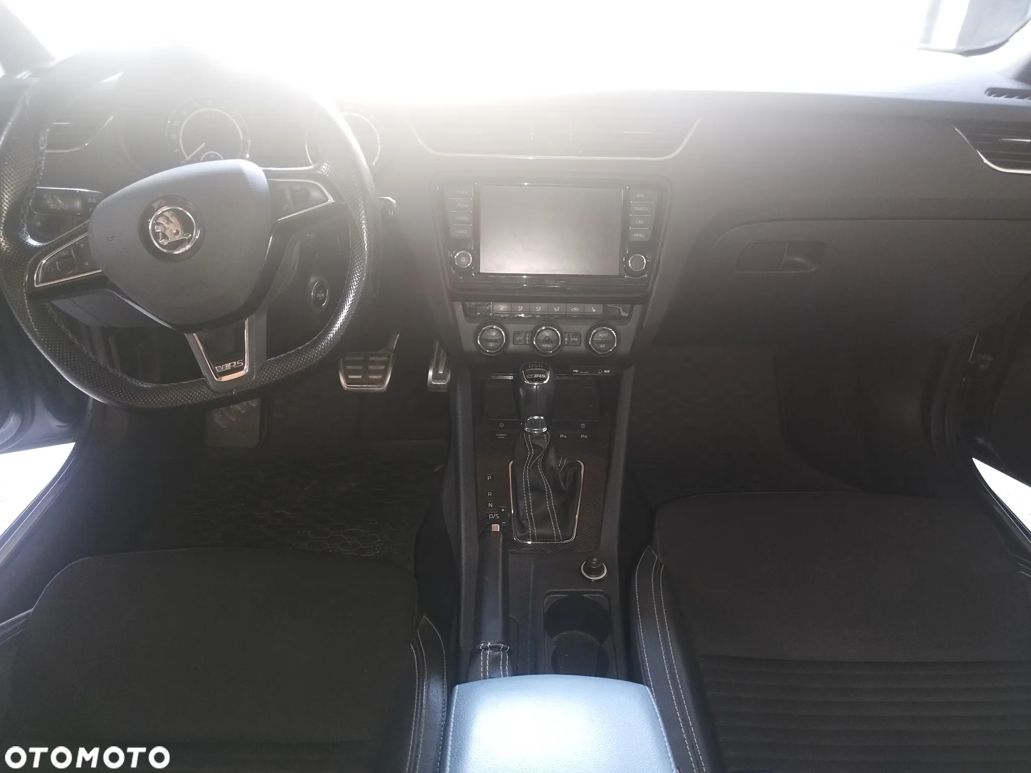Skoda Octavia Combi 2.0 TDI 4x4 DSG RS - 15
