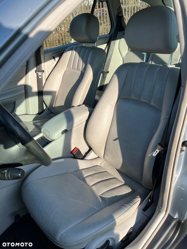 Mercedes-Benz Klasa C 220 CDI Automatik Classic - 5