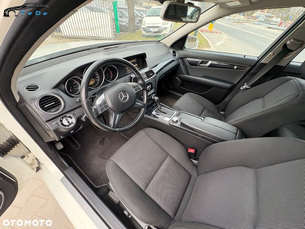 Mercedes-Benz Klasa C 200 CDI DPF Automatik BlueEFFICIENCY Elegance - 14