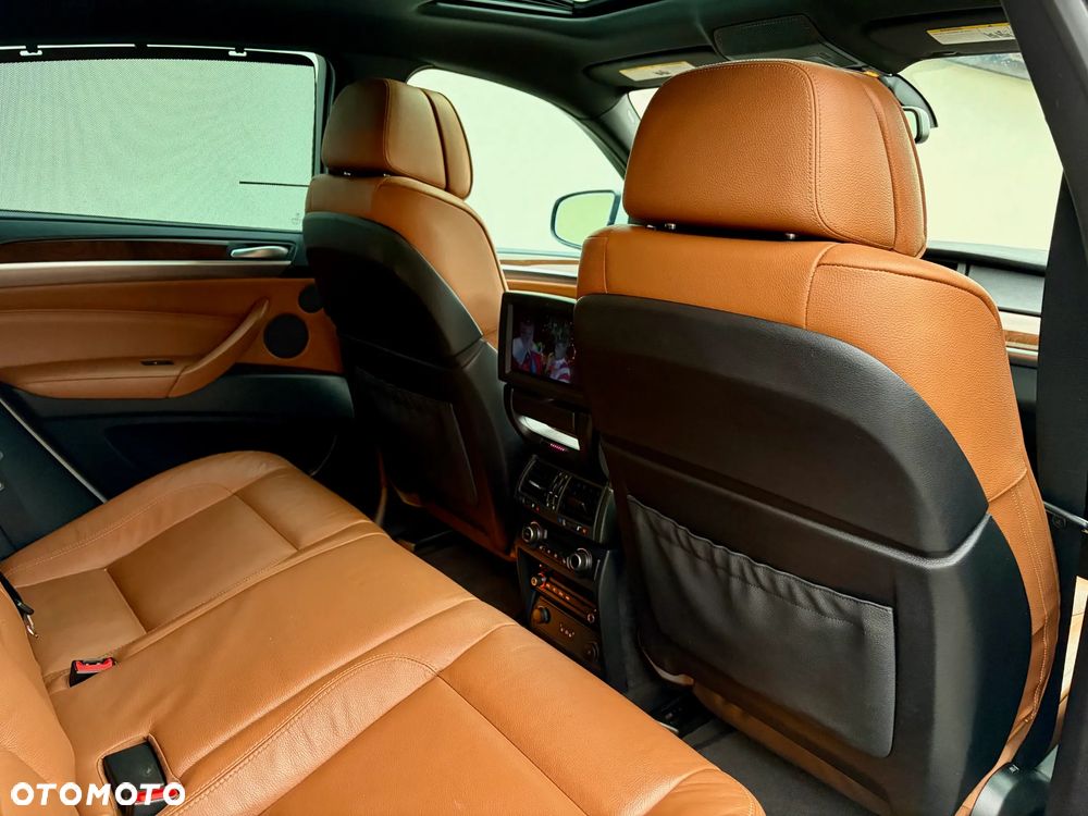 BMW X6 xDrive35i - 17