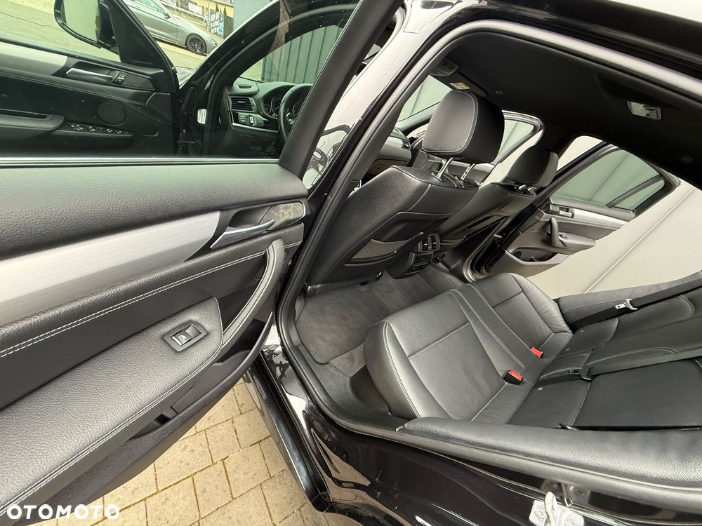 BMW X4 xDrive20i M Sport - 32