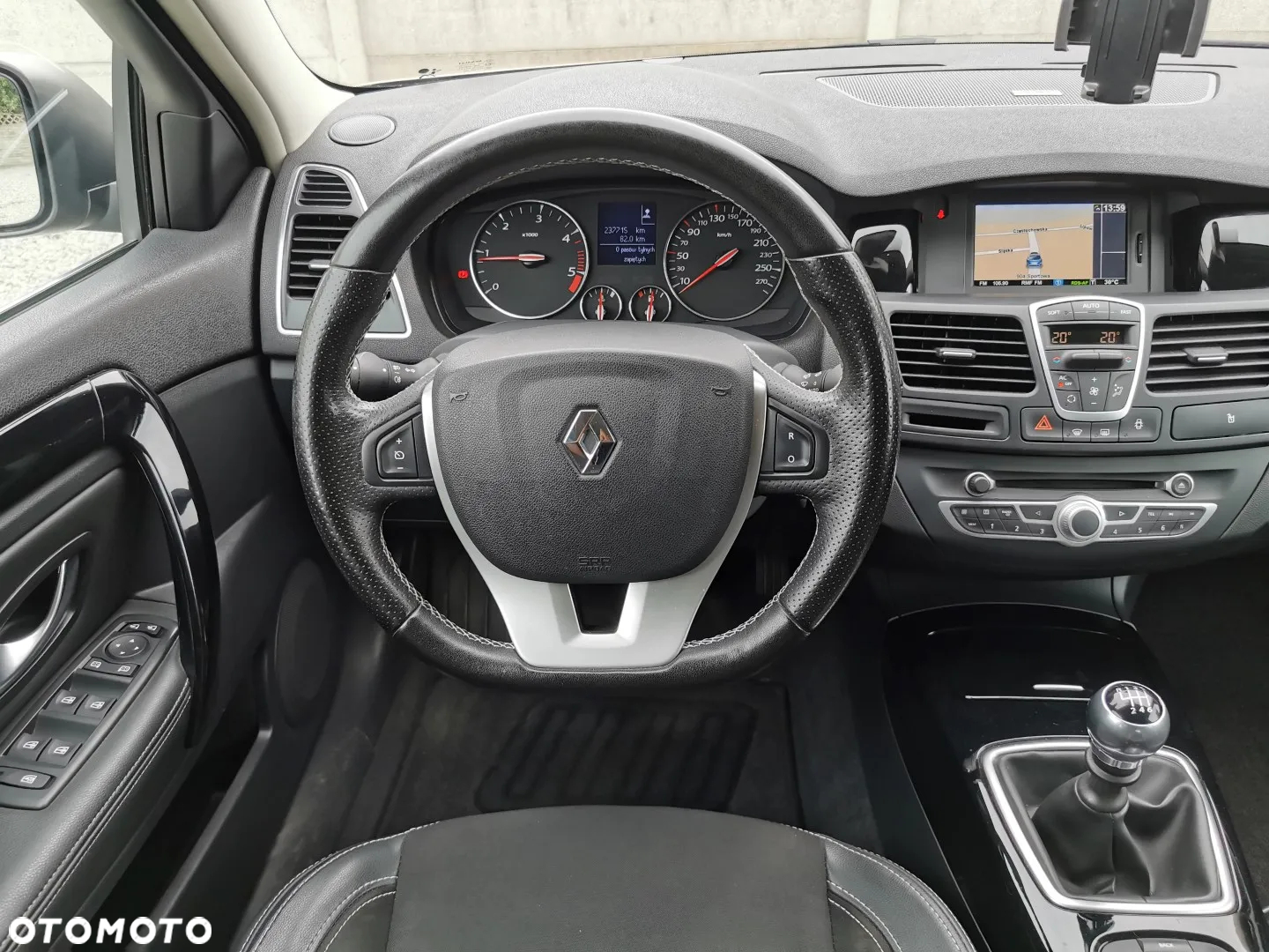 Renault Laguna Grandtour dCi 150 FAP Bose - 7