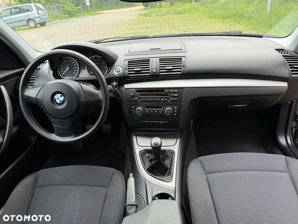 BMW Seria 1 116i Edition Sport - 11