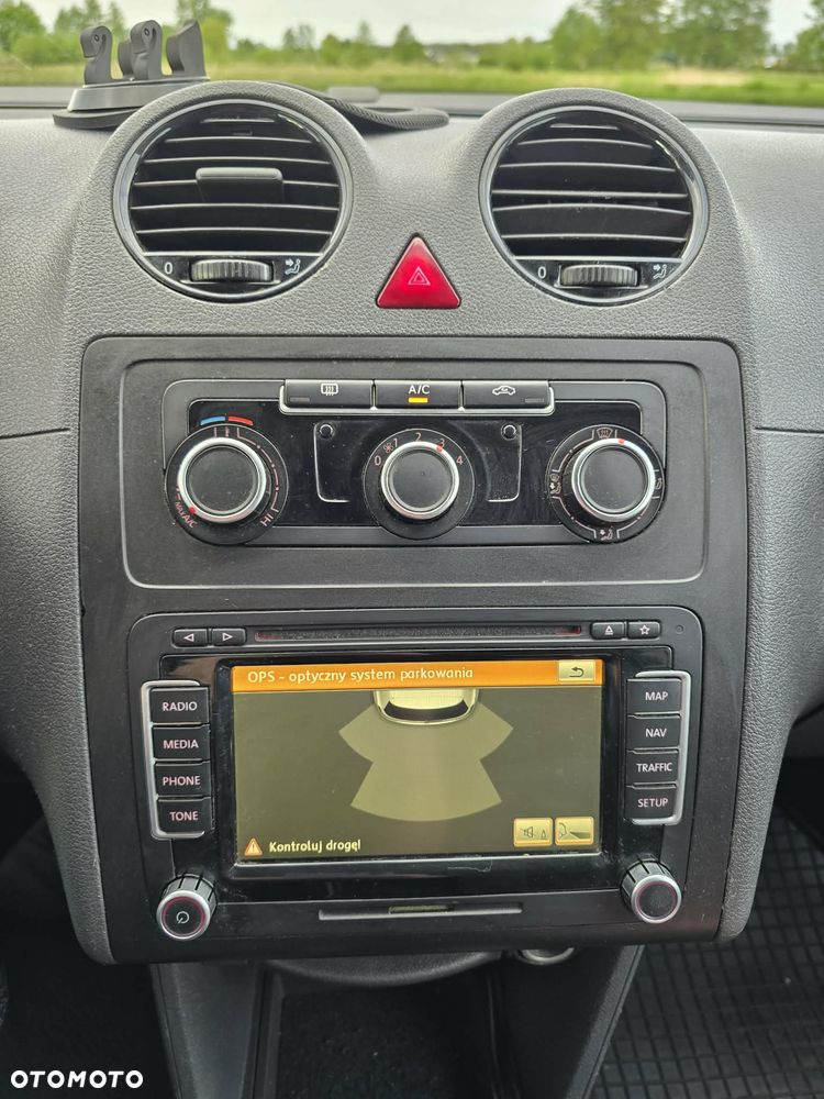 Volkswagen Caddy Maxi Comfortline BMT - 15