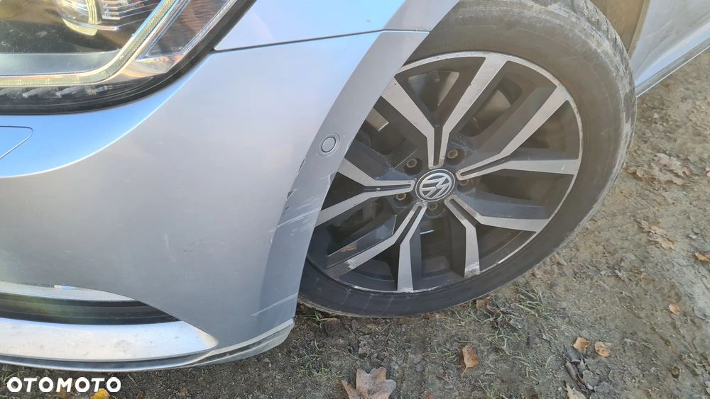 Volkswagen Passat - 13