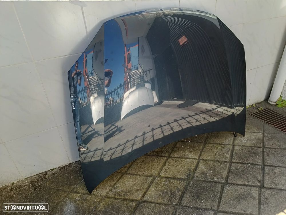 Capot VW golf 5 V 2004 - 1