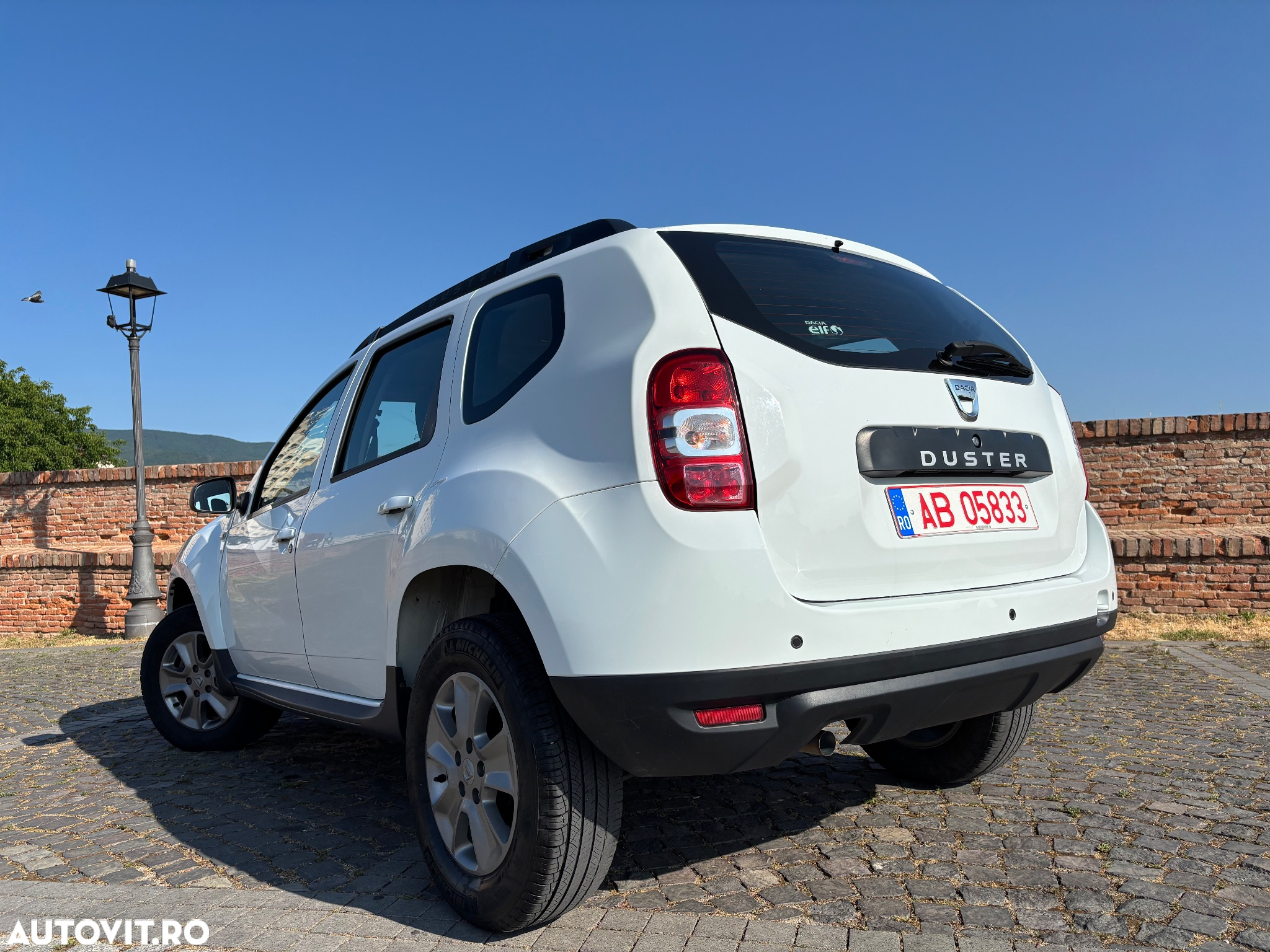 Dacia Duster 1.5 dCi 4WD Prestige jante 16" - 8