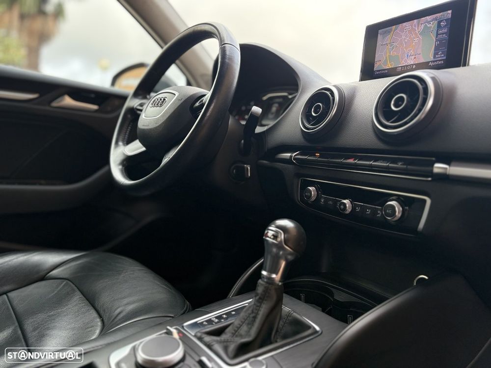 Audi A3 Limousine 1.6 TDI Sport S tronic - 15