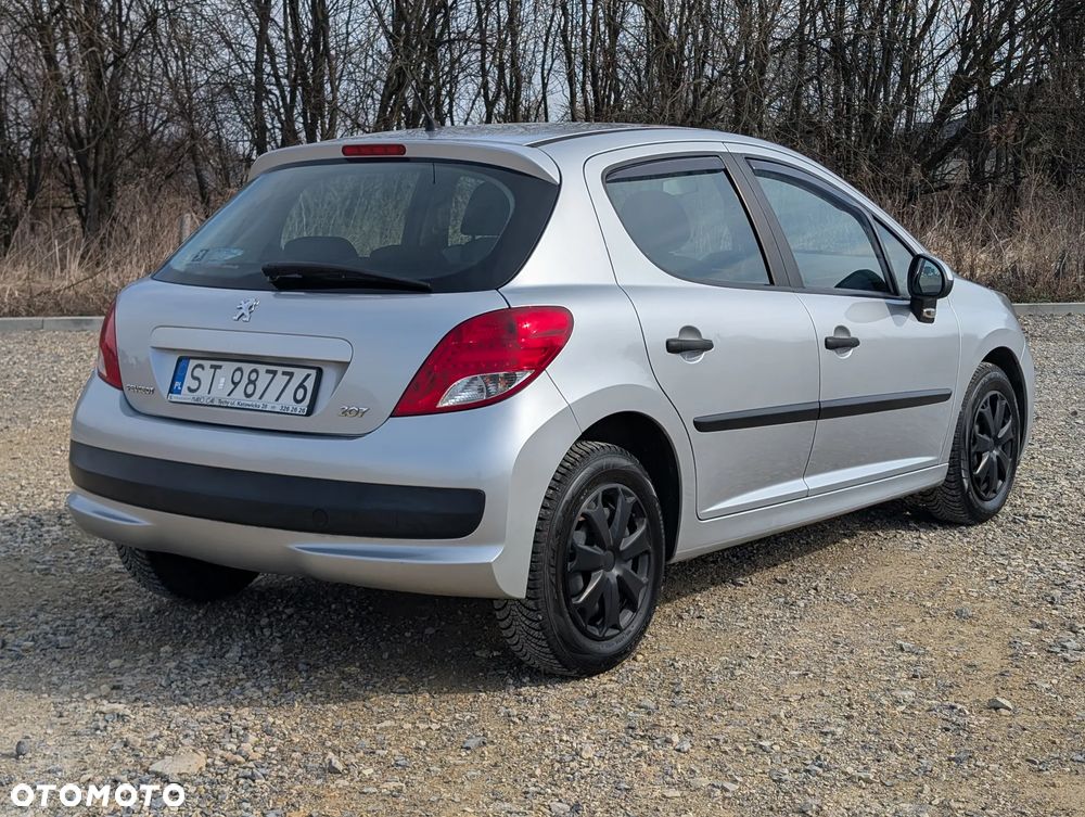 Peugeot 207 1.4 Presence - 4