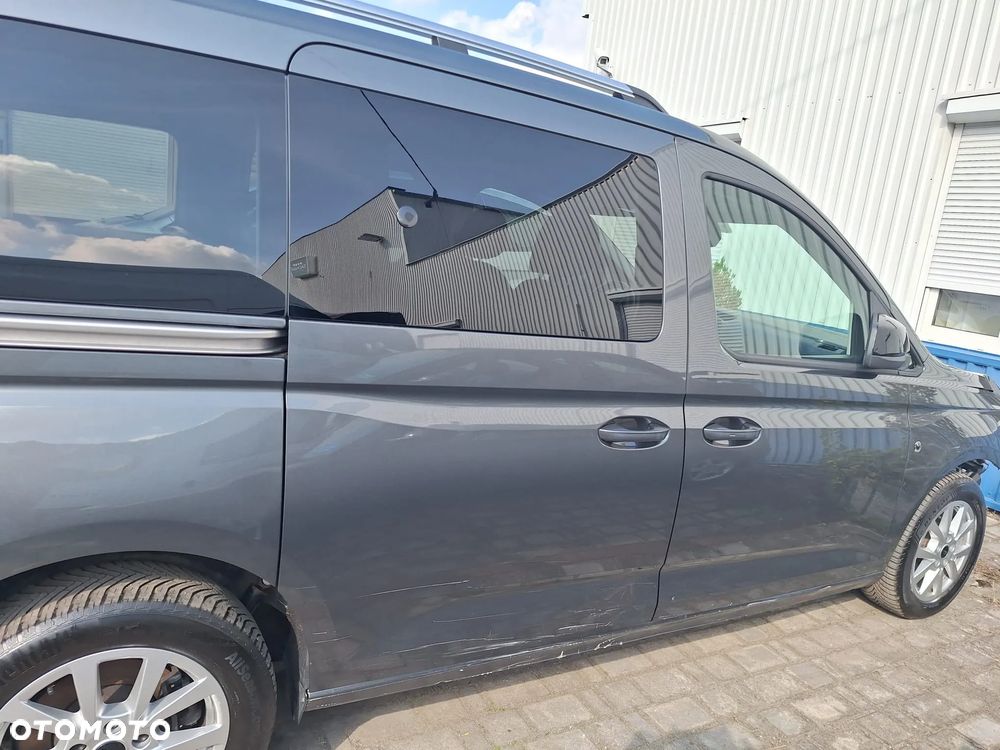 Ford Tourneo Connect Grand - 22