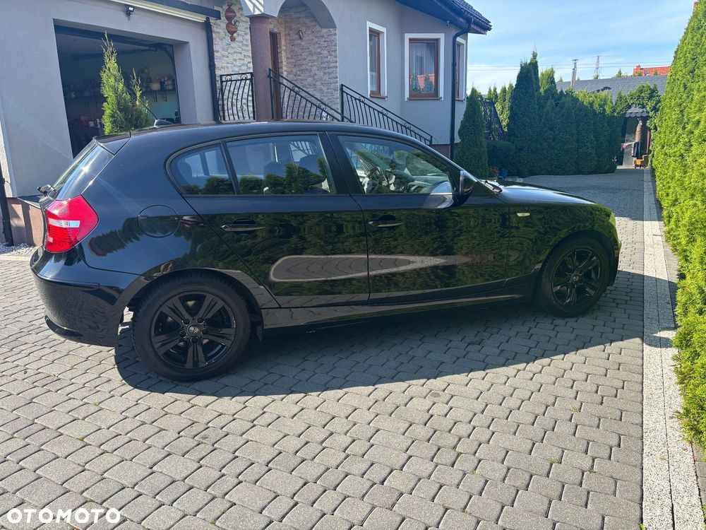 BMW Seria 1 116i - 10