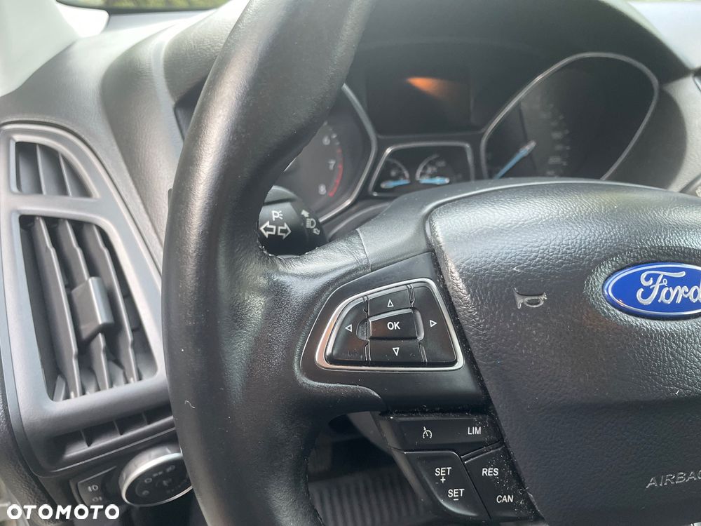 Ford Focus 1.6 Trend - 13