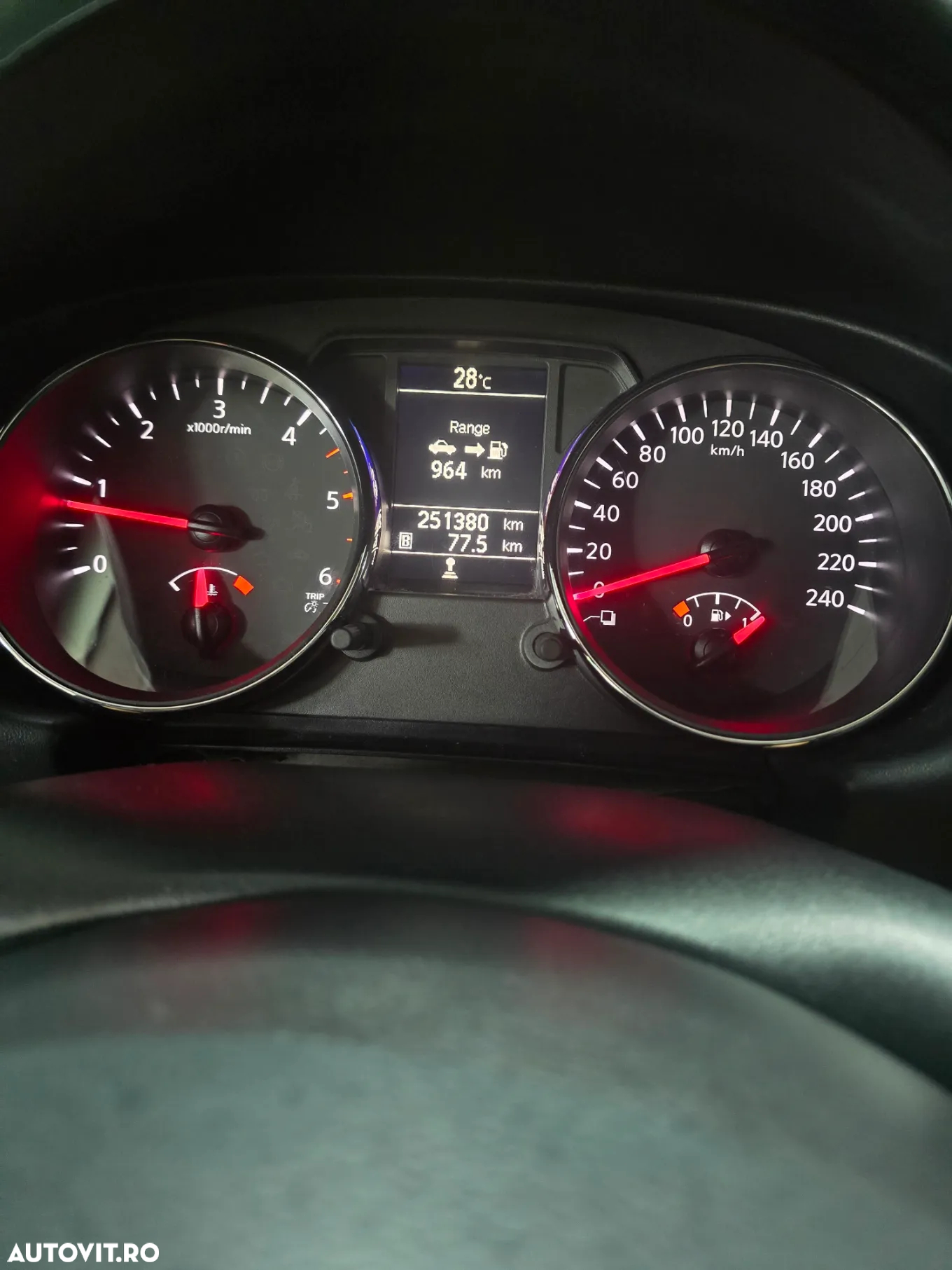 Nissan Qashqai 1.5 dCi DPF 360 - 27