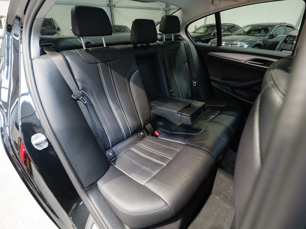 BMW Seria 5 520d xDrive MHEV - 21