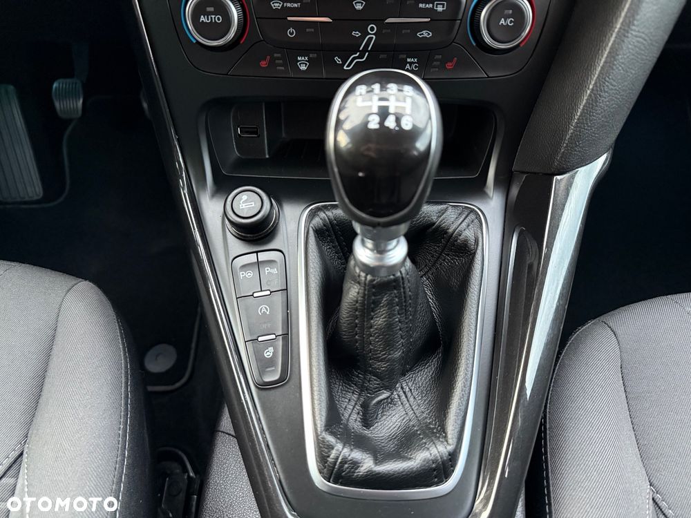 Ford Focus - 31