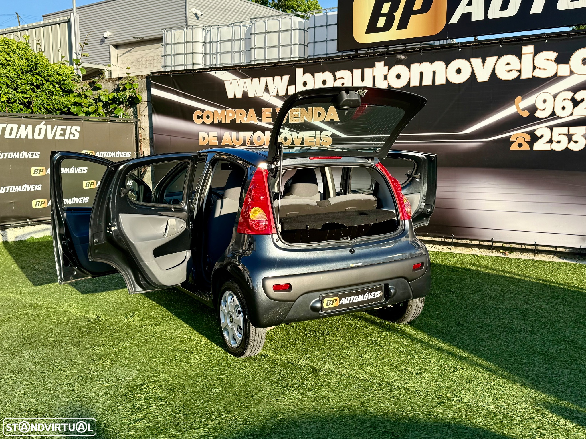 Peugeot 107 1.0 Urban - 23