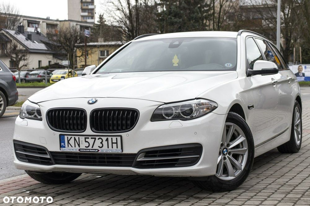 BMW Seria 5 520d Luxury Line