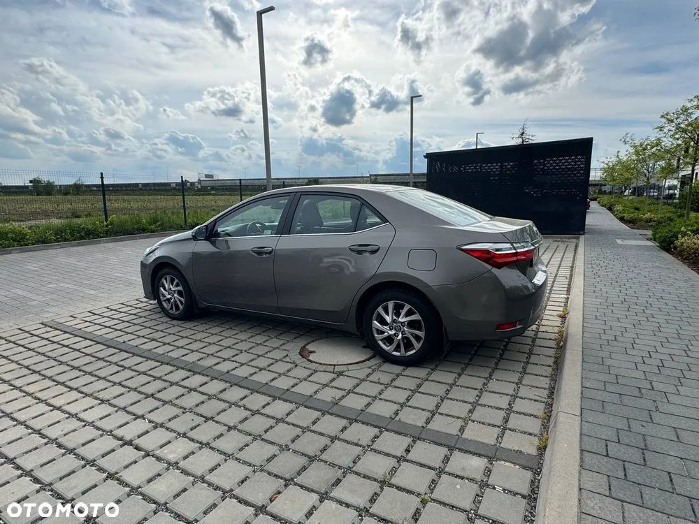Toyota Corolla 1.6 Comfort - 2