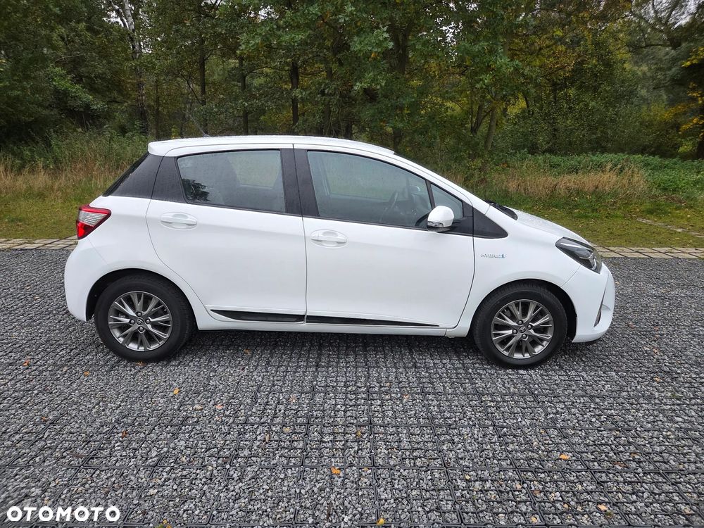 Toyota Yaris - 4