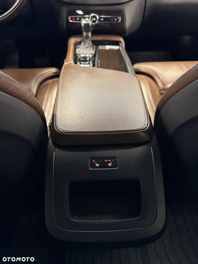 Volvo XC 90 D5 AWD Inscription 7os - 26
