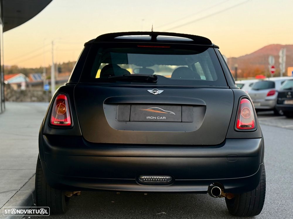 MINI 3 Portas Cooper D - 2