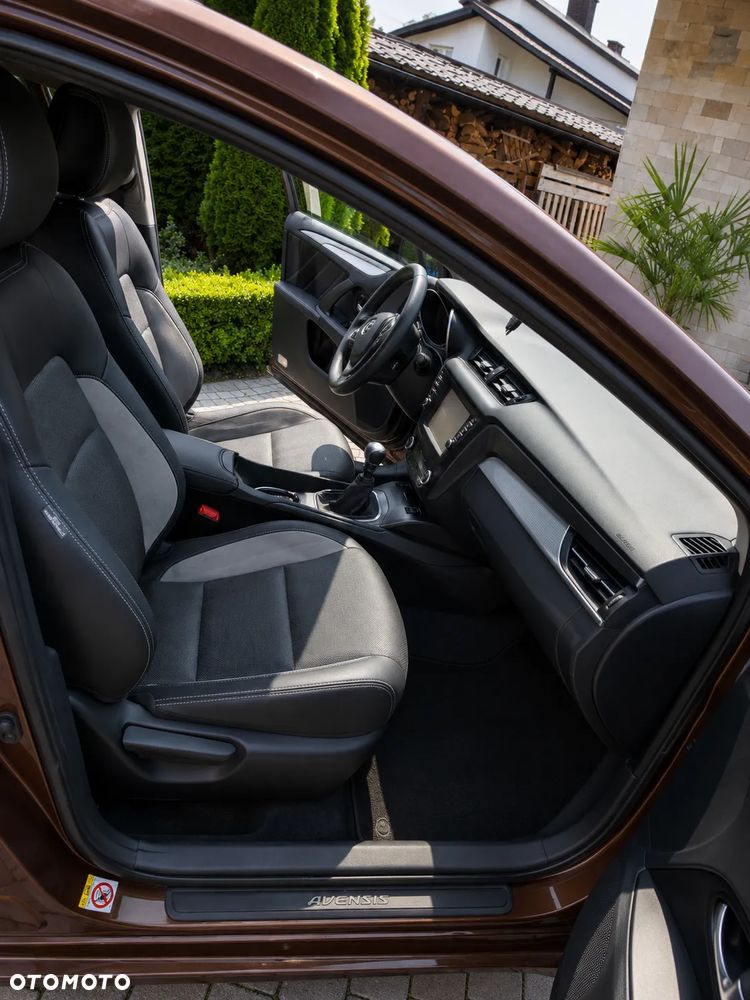 Toyota Avensis 1.8 Prestige - 10