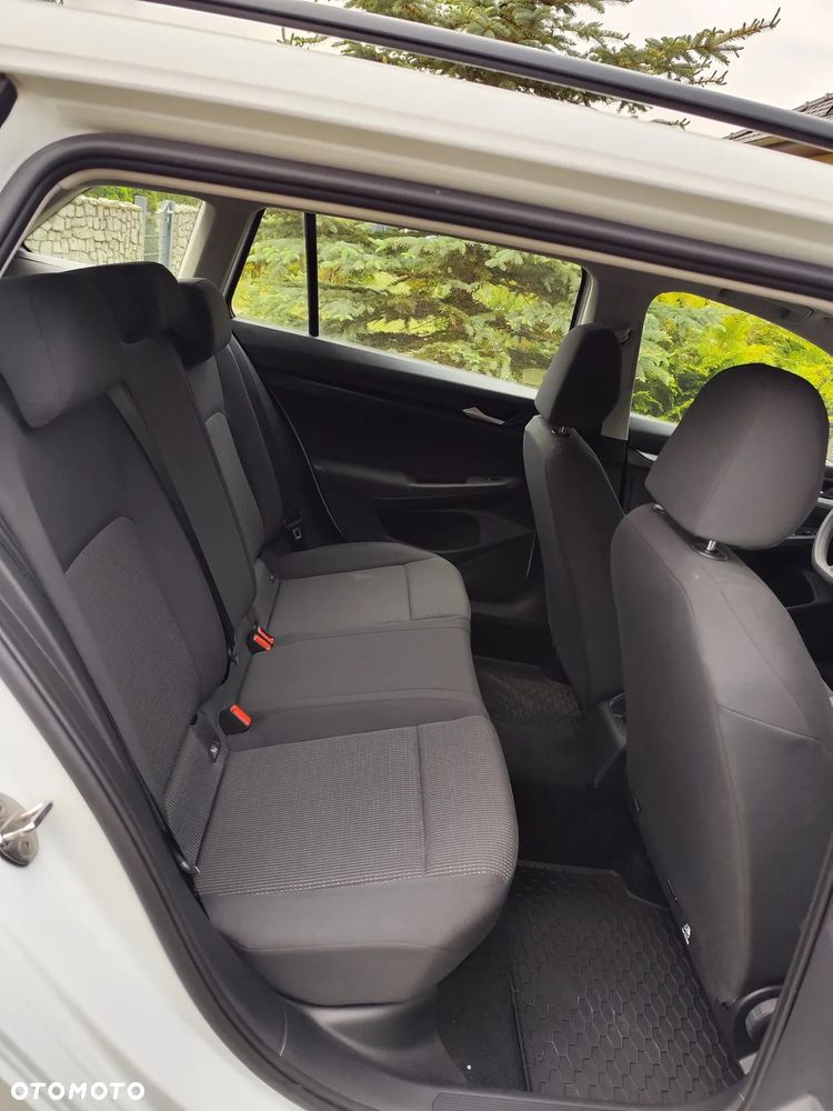 Volkswagen Golf - 17