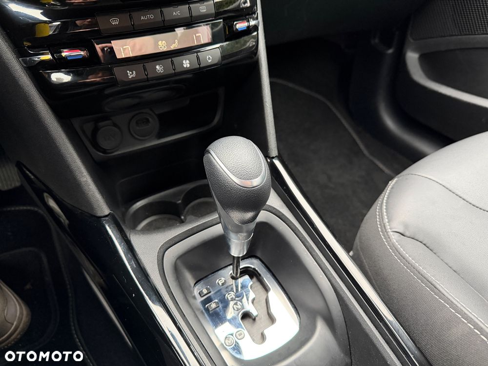 Peugeot 2008 PureTech 110 GPF Stop&Start EAT6 Allure - 19