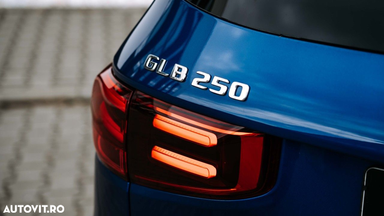 Mercedes-Benz GLB 250 4MATIC Aut. - 11