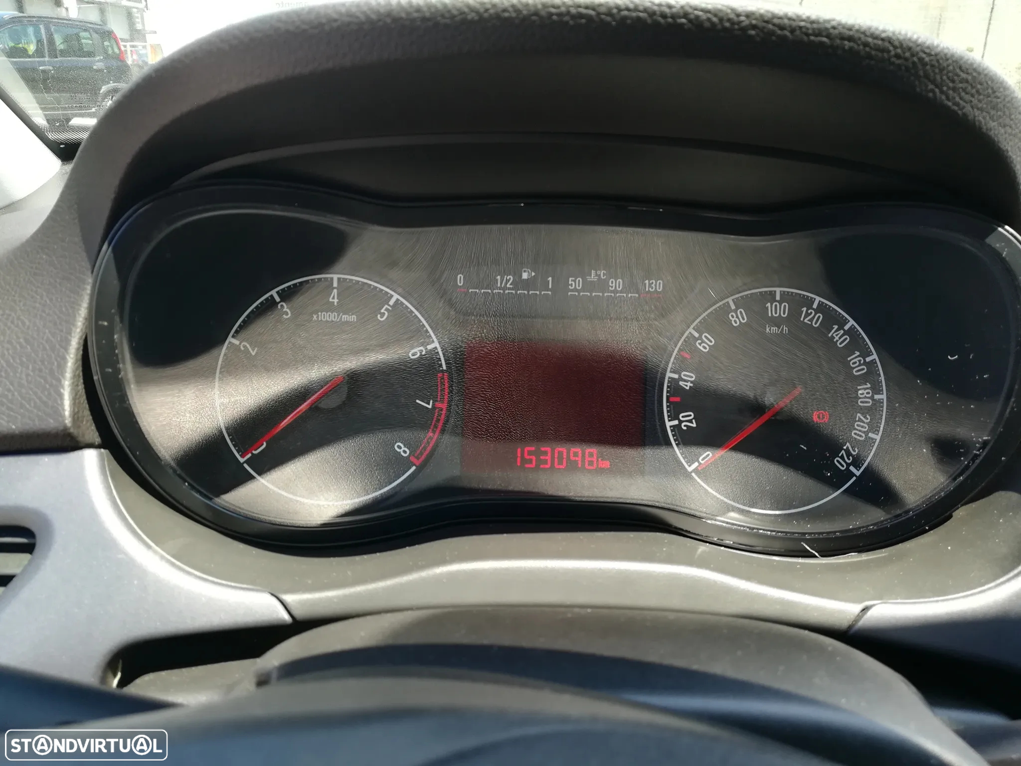 Opel Corsa 1.2 120 Anos - 16