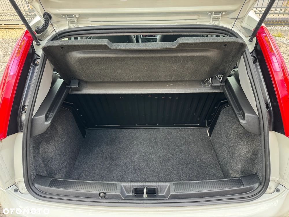 Fiat Punto 1.2 Fresh - 33