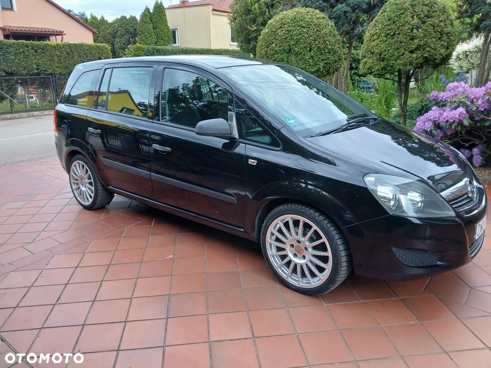 Opel Zafira 1.6 Enjoy - 1