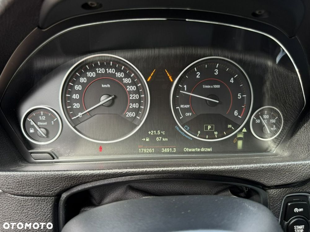 BMW Seria 3 320d Sport Line Shadow - 15
