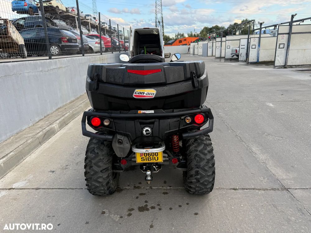 Can-Am Outlander Max - 10
