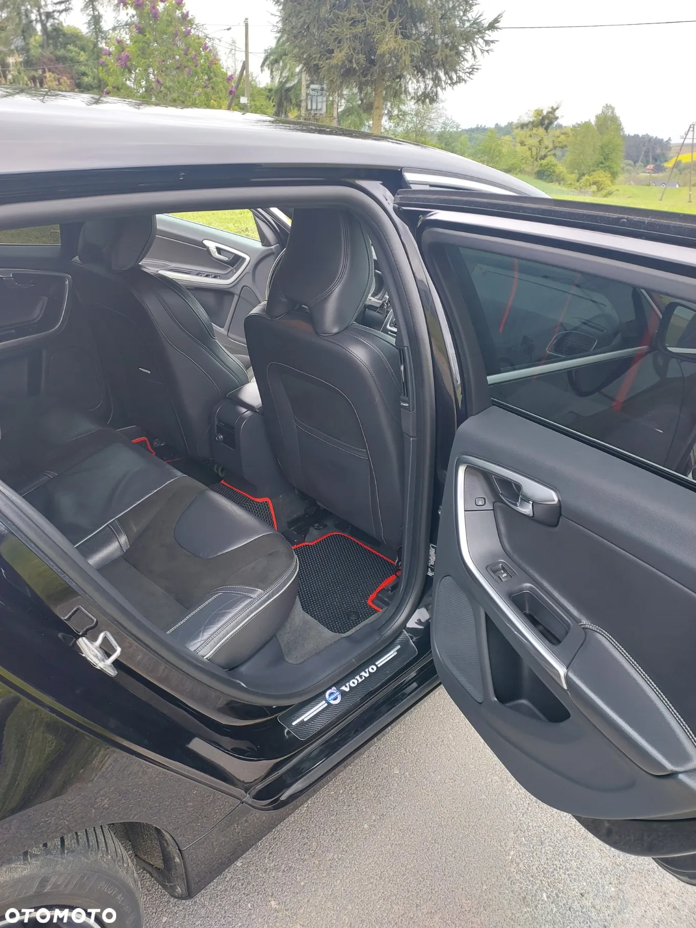 Volvo V60 D4 Geartronic R-Design - 10
