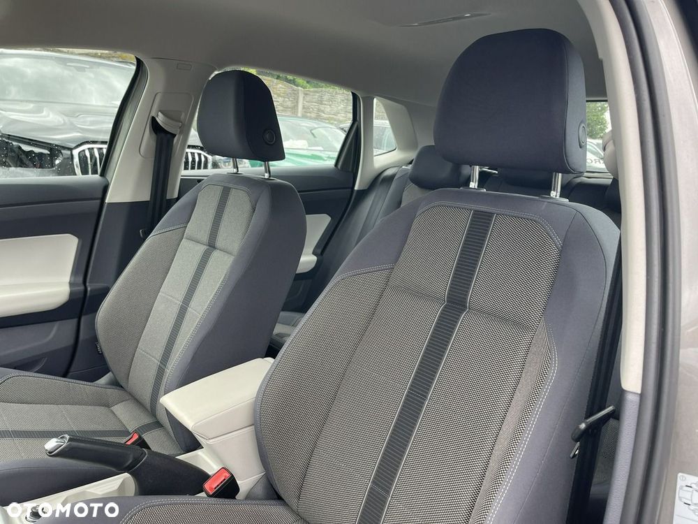 Volkswagen Polo - 10