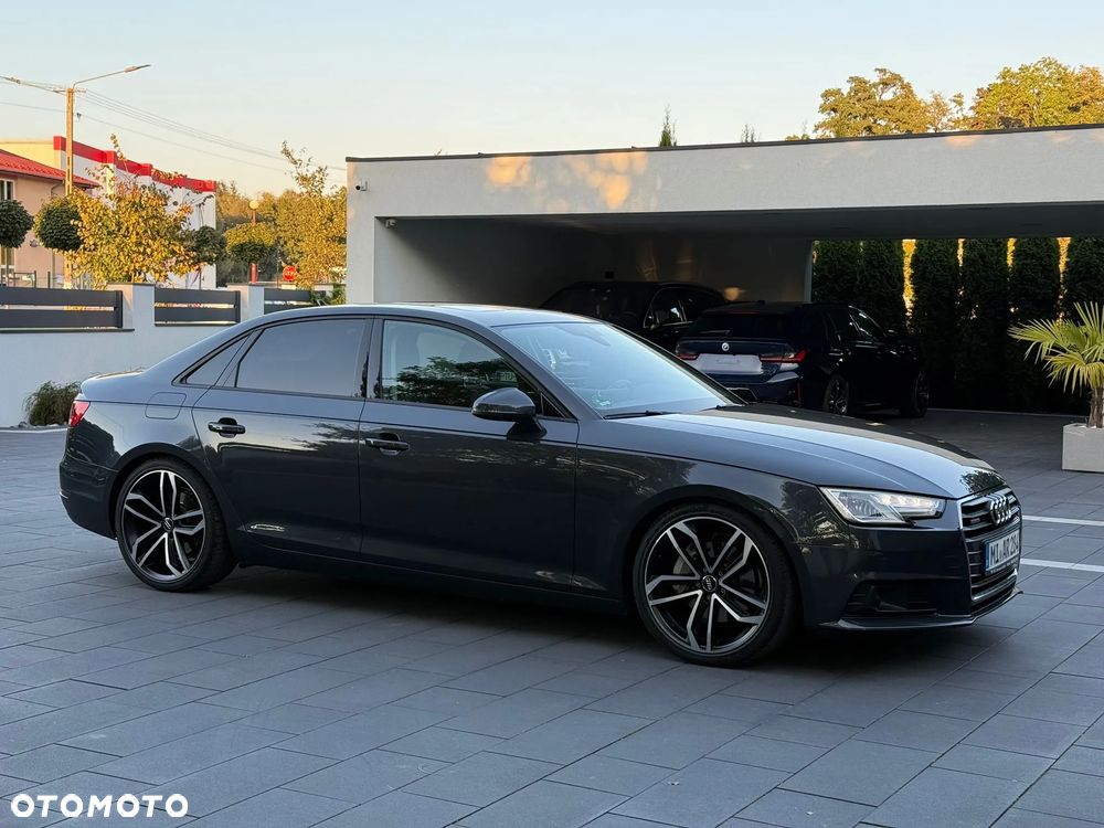 Audi A4 - 4