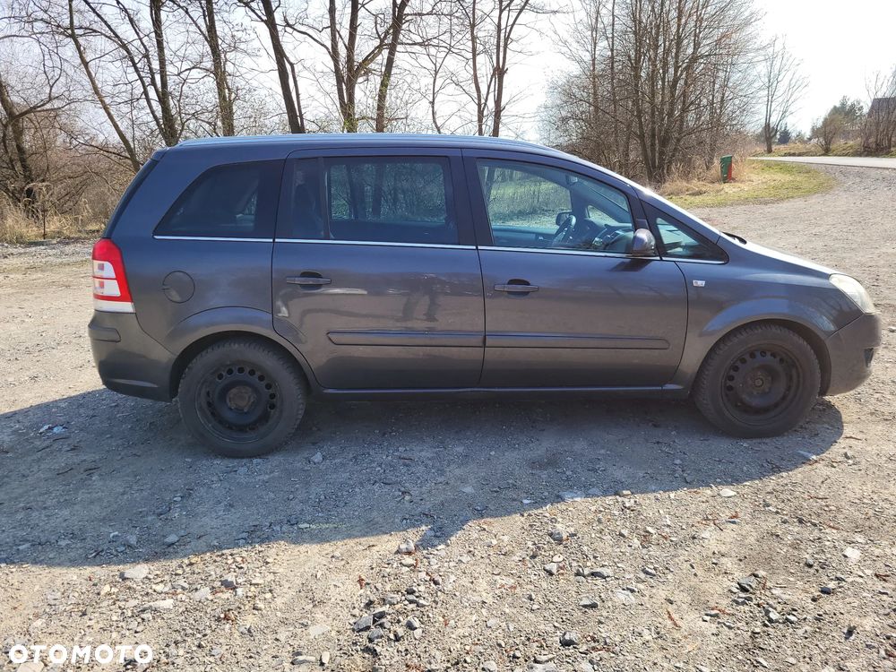 Opel Zafira 1.9 CDTI 111 - 4