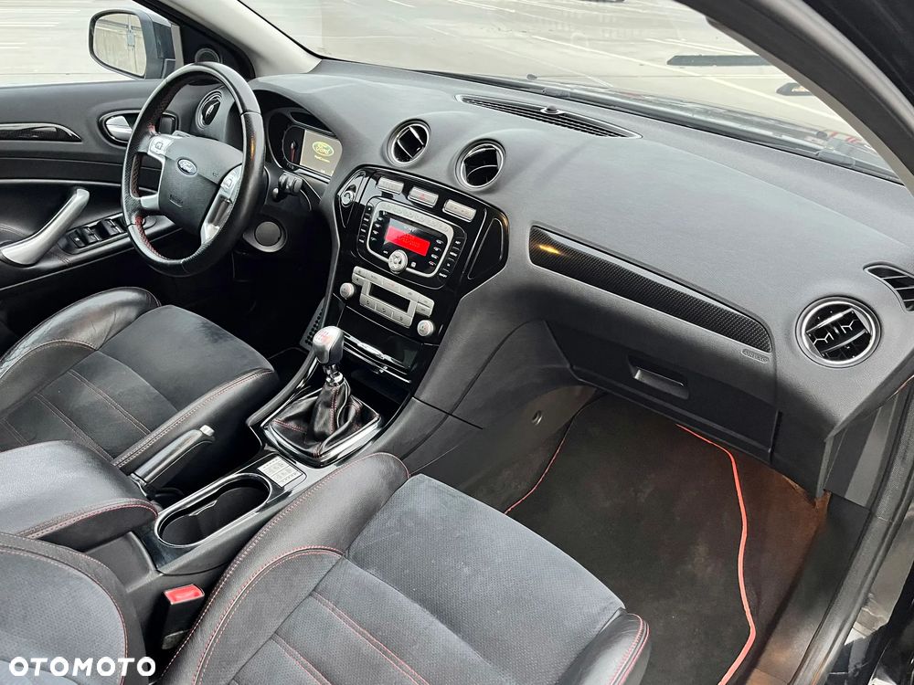 Ford Mondeo 2.5 Titanium S - 14