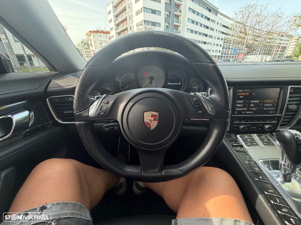 Porsche Panamera S Hybrid - 36
