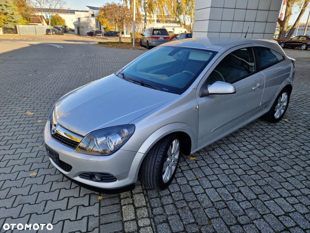 Opel Astra GTC 1.6 Catch me - 8