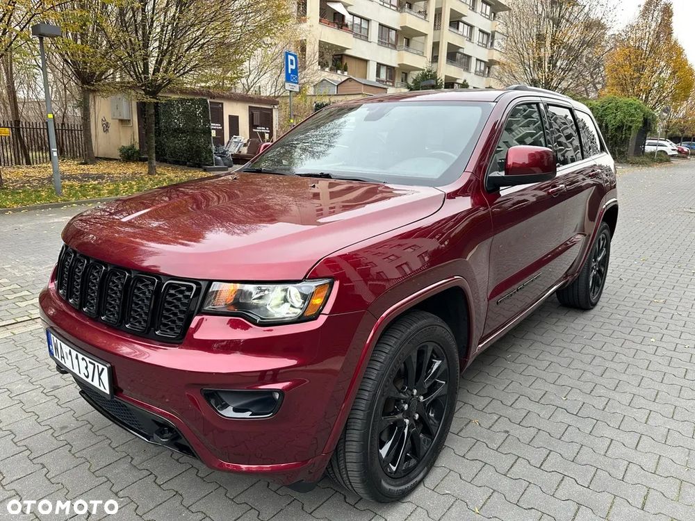Jeep Grand Cherokee - 1