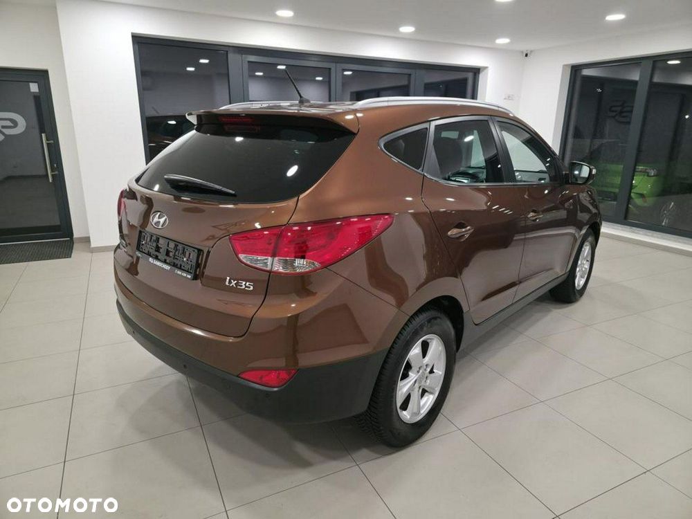 Hyundai ix35 1.6 2WD Fifa World Cup Edition - 8